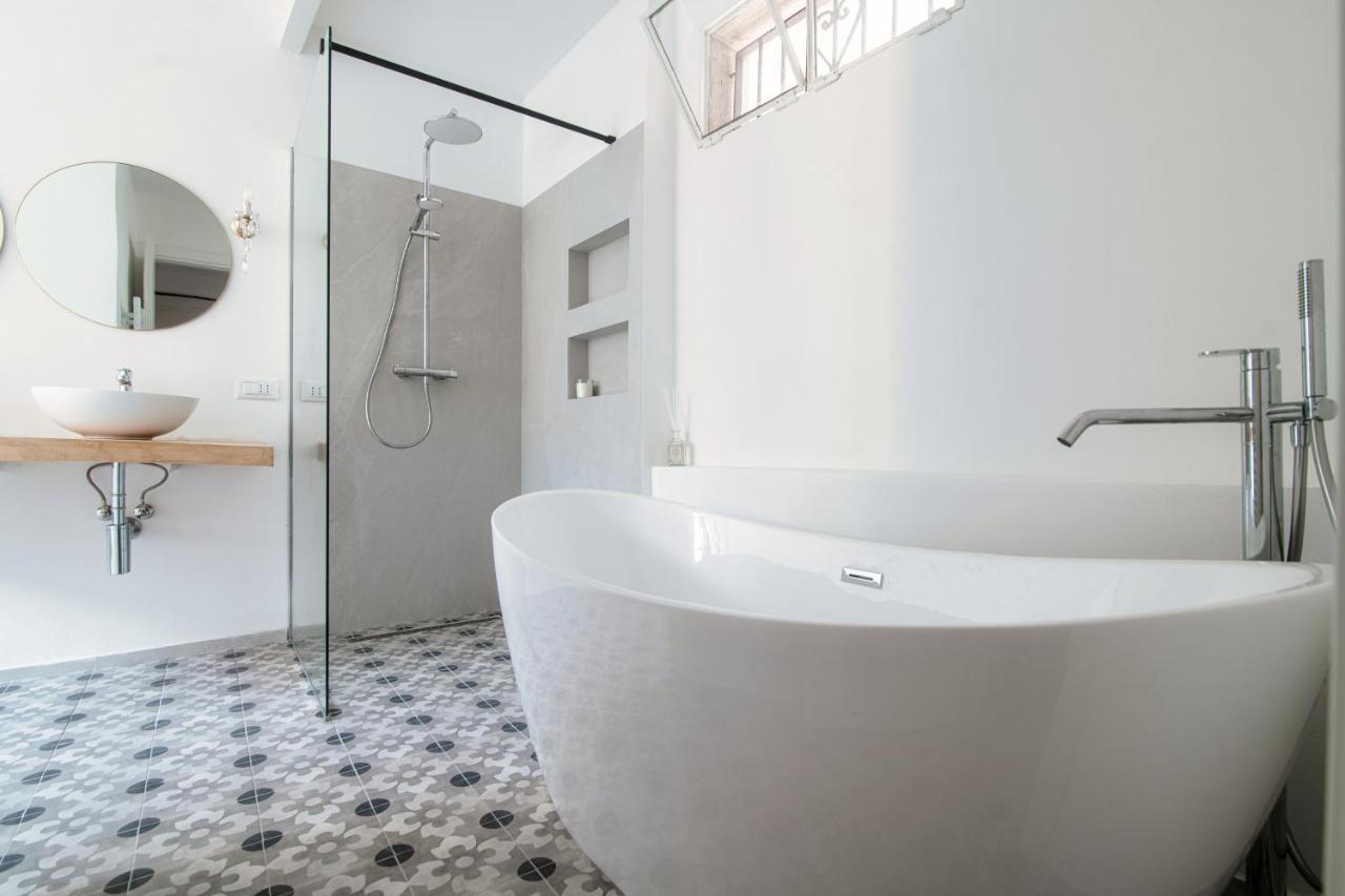 Silvia Como House - The House Of Travelers Екстер'єр фото